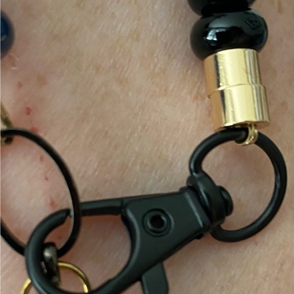 18” One-of-a-kind Jade necklace - Picture 3 of 9